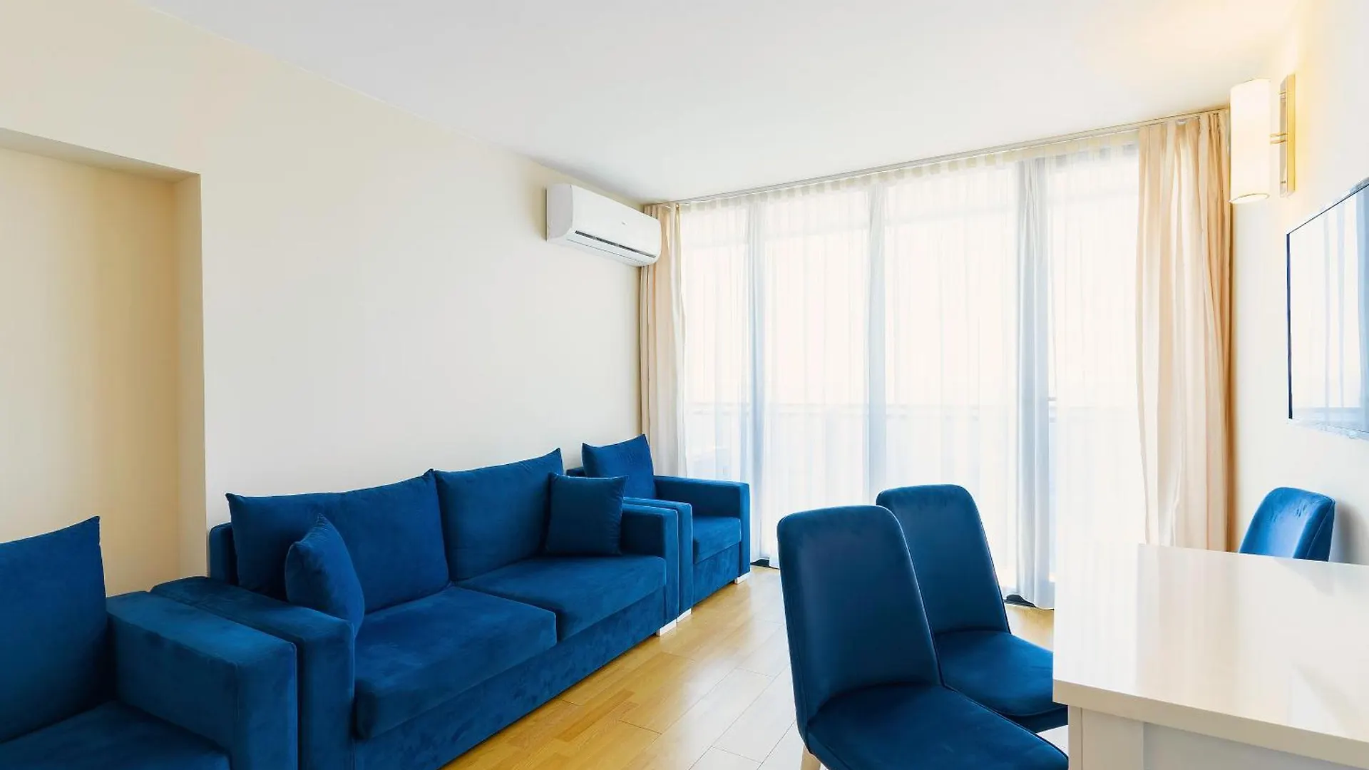 Orbi Premium Sea & Mountain View 0*, Batumi Gruzie